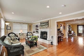 3rd image of 6525 Argonne Blvd