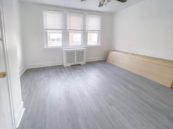 3rd image of 2144 S Beechwood St