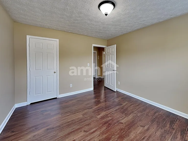 1545 Maple Pointe Ct — Photo 19