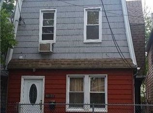 10132 132nd St, South Richmond Hill, NY 11419
