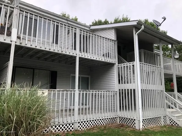 142 View Ct APT 104, Mount Pocono, PA 18344