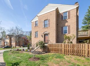 7800 Solomon Seal Dr, Springfield, VA 22152