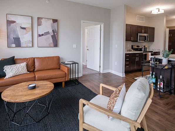 Cadence | 6300 Merle Hay Rd, Johnston, IA