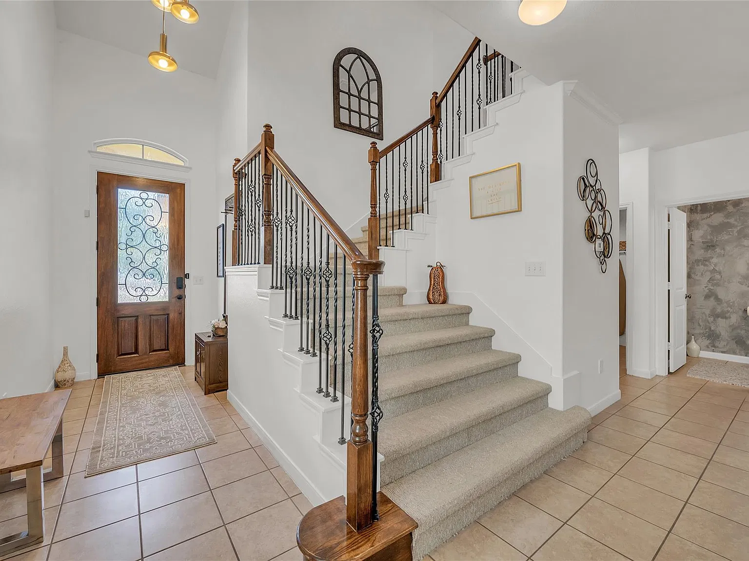 4 bed, 2.5 bath, 2325 sqft, $3,099 — Photo 3