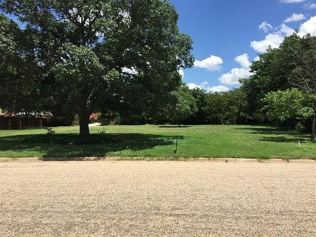 1st image of 1431 Woodland Trl