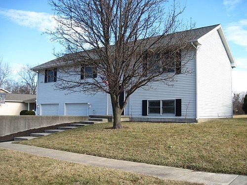 3rd image of 919 Lynwood Dr
