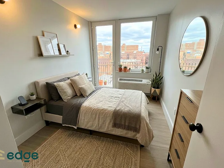 499 Concord Ave #7G — Photo 8