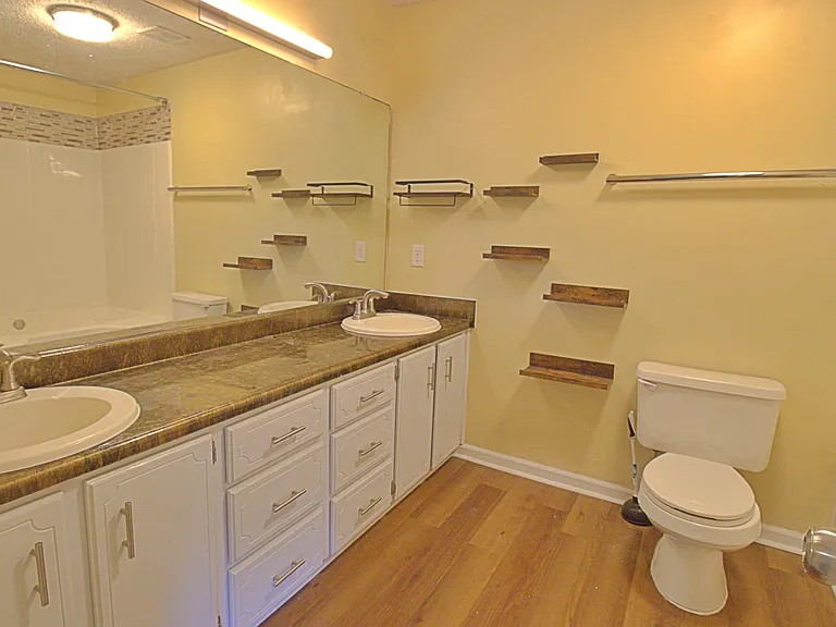205 Tempest Ln — Photo 18