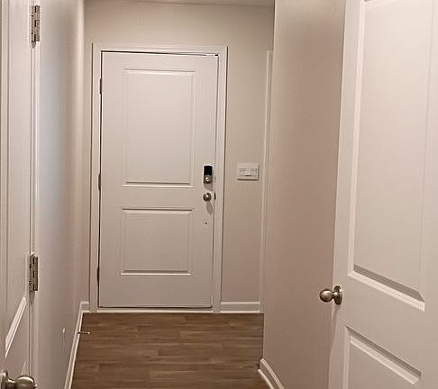 5th image of 1030 McKittrick Dr