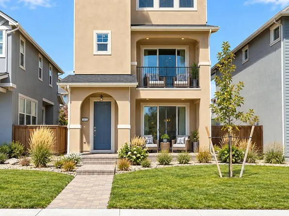 1338 Little Ln, Carson City, NV 89701