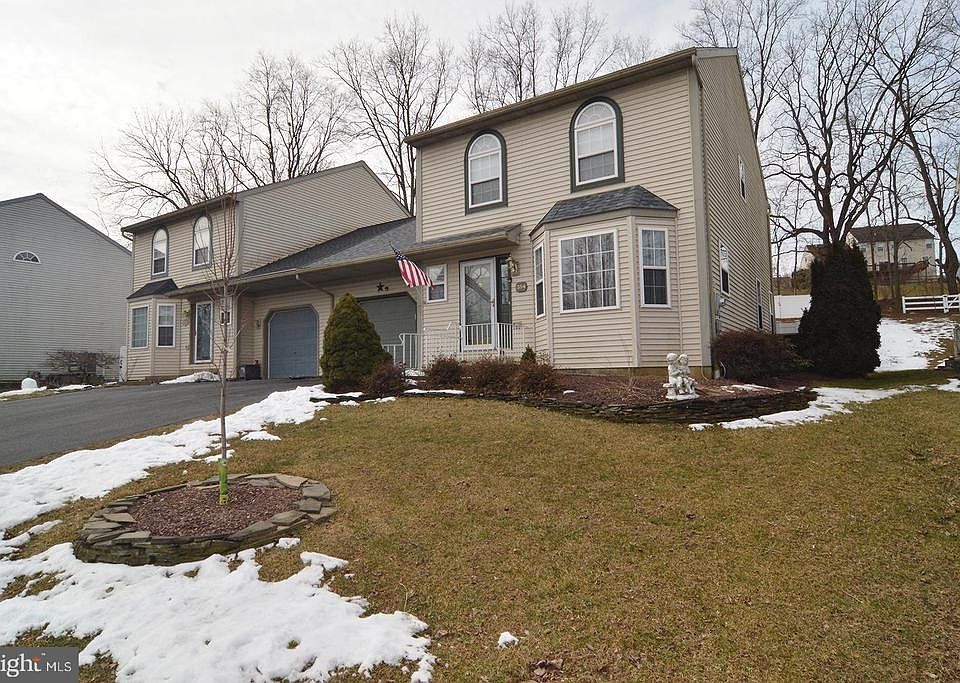 1st image of 354 Pine St