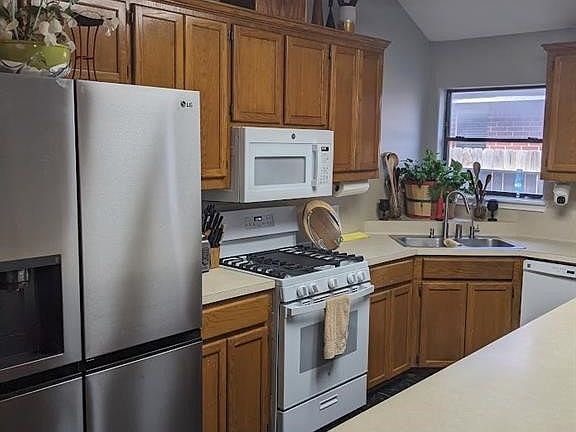 5th image of 5138 Cavendish Dr