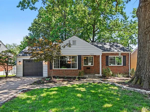 1310 Lanvale Dr, Saint Louis, MO 63119
