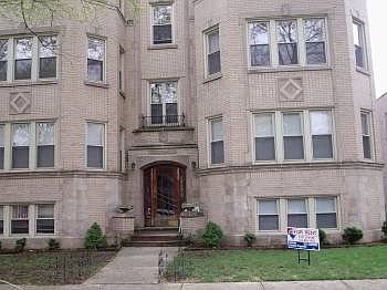 1st image of 2631 W Greenleaf Ave #3W