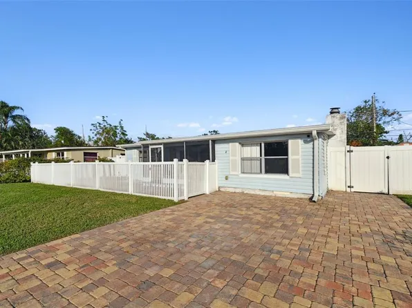 10763 109th Way, Seminole, FL 33778