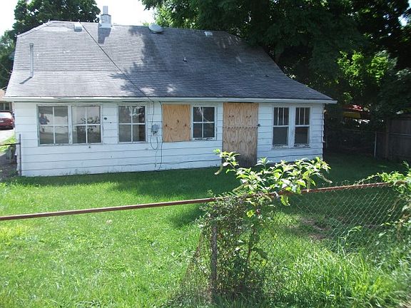 5th image of 673 Pierce Ave