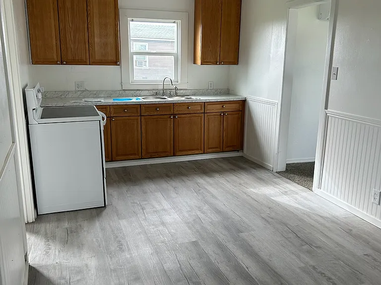 23596 W 2nd Ave — Photo 5