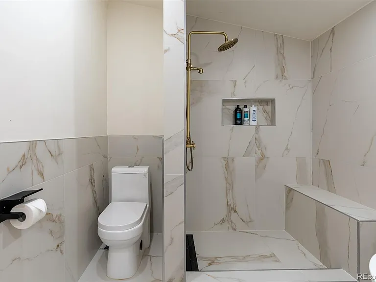 1246 S Clarkson St — Photo 11