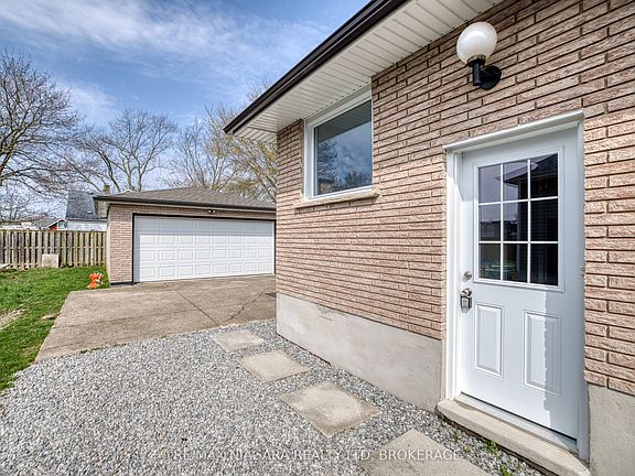 5th image of 25 Rice Rd