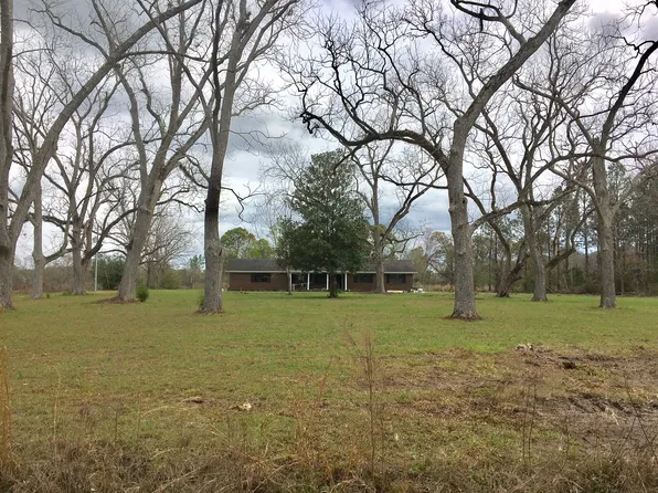 266-344 Chestnut Dr, Jesup, GA 31546