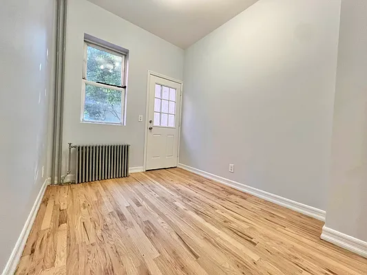 Rented by ERNY LLC | media 17