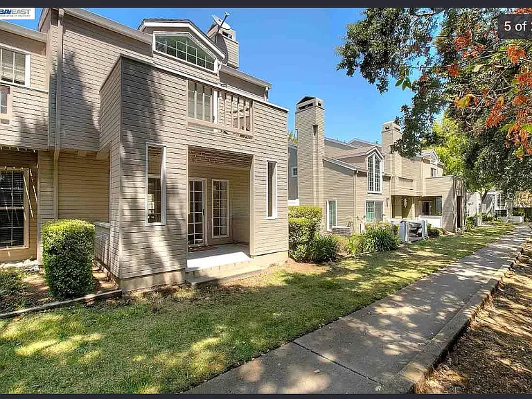 7778 Creekside Dr — Photo 13