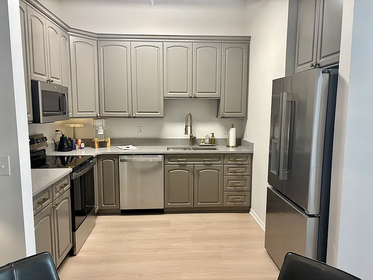 122 N 11th St #401 — Photo 15