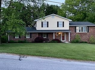 215 Rutledge Rd, New Freedom, PA 17349