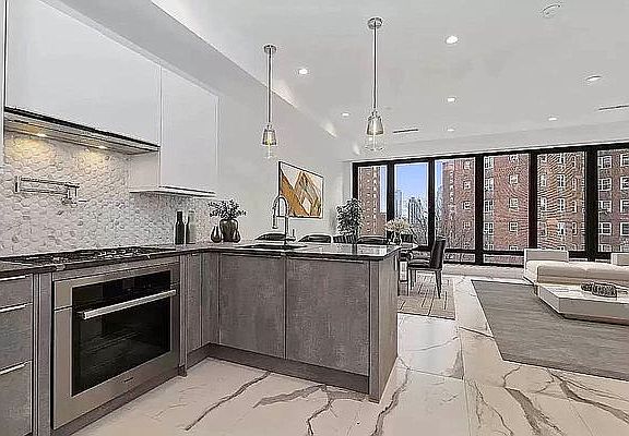 3rd image of 127 Avenue D #7/8