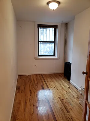 Rented by MCR Realty | media 12