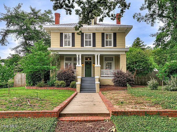 3rd image of 1061 Russell Street