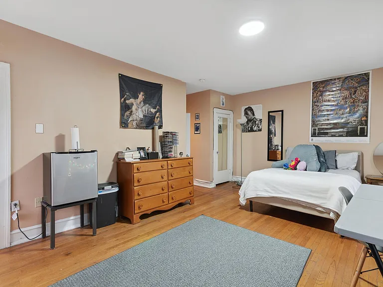 5400 Woodcrest Ave — Photo 21