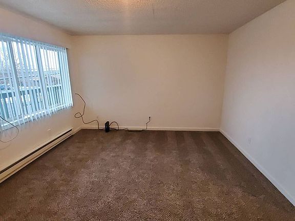 3rd image of 601 S Division St APT 6