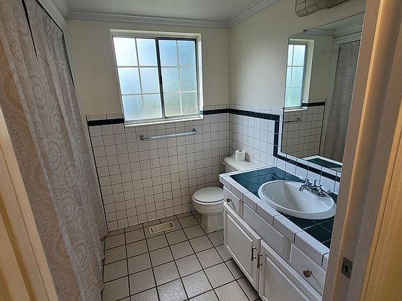 4th image of 3524 E Summer Estates Cir