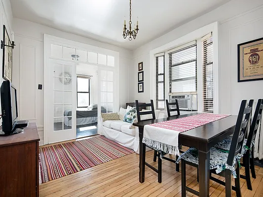 Sold by Sotheby's International Realty | media 9