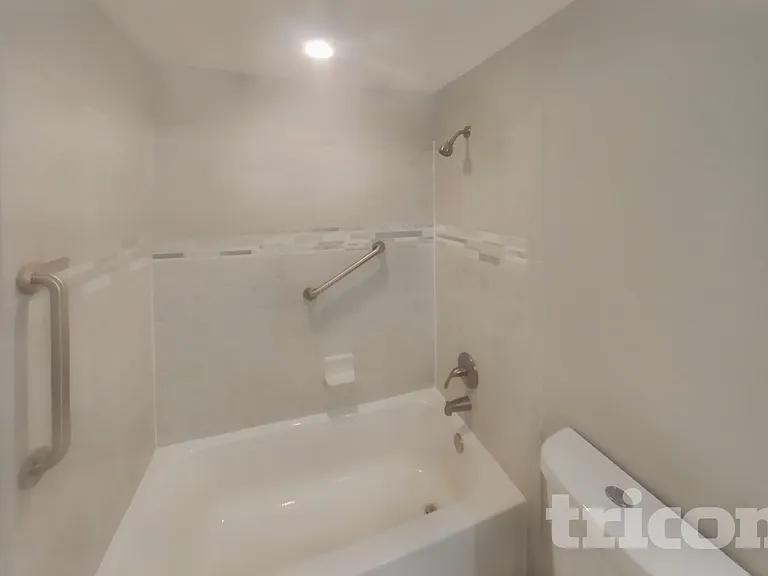 808 Ruxshire Dr — Photo 13
