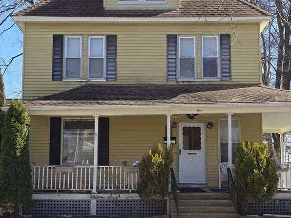 5 Ferdinand St, Worcester, MA 01603
