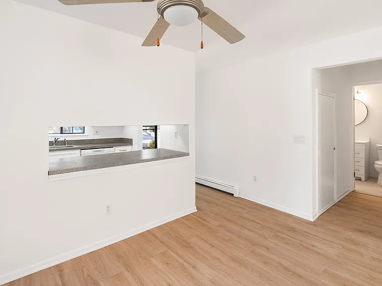 11 Eden Ct #11 — Photo 8