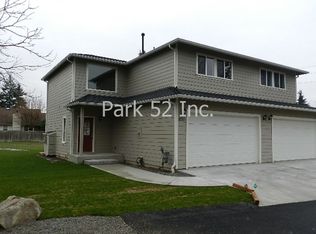 8013 To 8015 Cirque Dr W, University Place, WA 98467