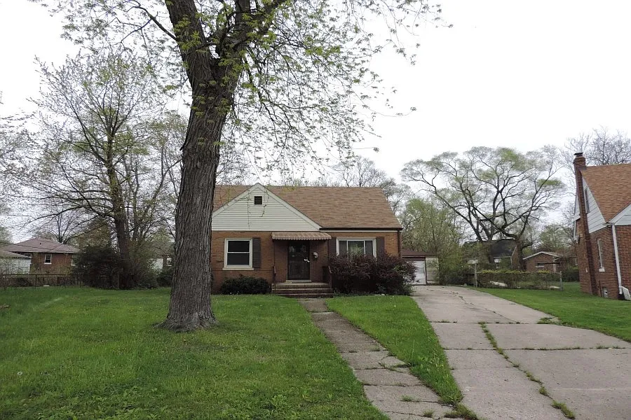 4335 Vermont Ct photo 1