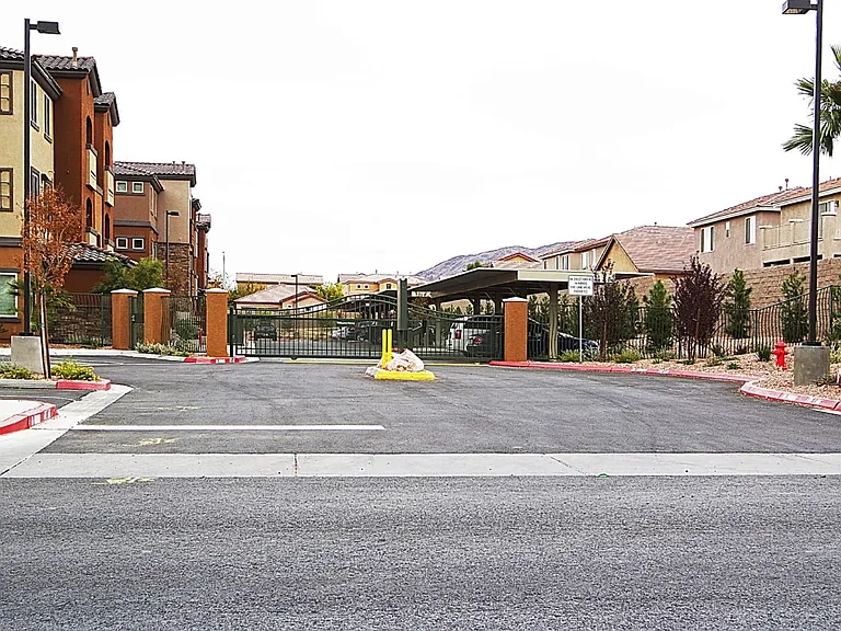 Boulder Pointe — Photo 11