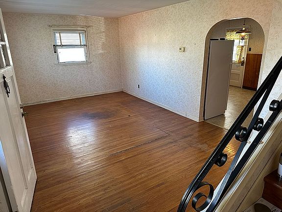 2nd image of 333 Union Ave