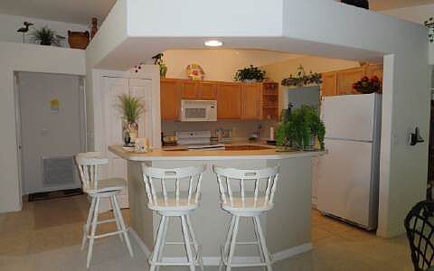 3rd image of 4190 Lakeview Dr