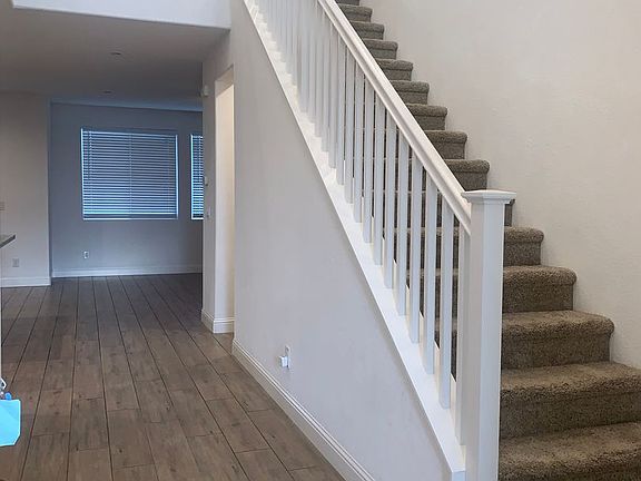 3rd image of 339 Water Lily Cir