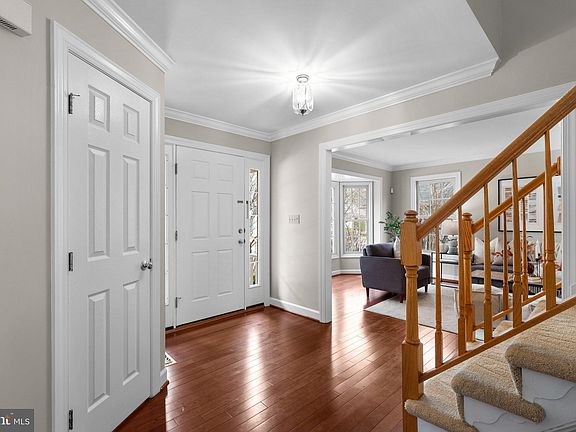 5th image of 3509 Lindenwood Dr