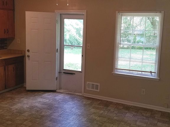 5th image of 7007 E 111th St