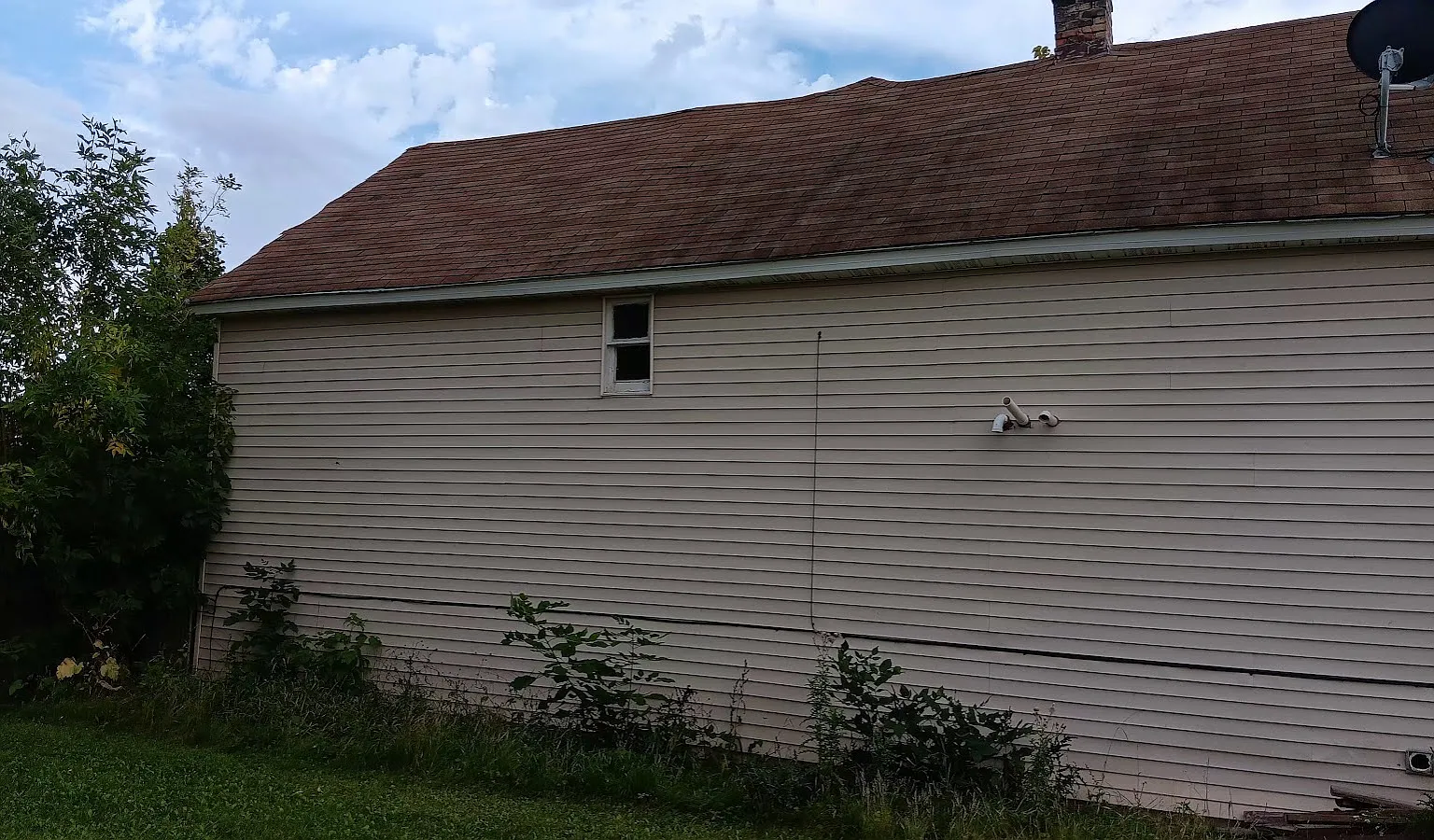 3 bed, 993 sqft, $1,595 — Photo 2