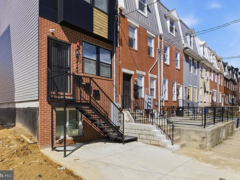 2146 N Franklin St #2 — Photo 11