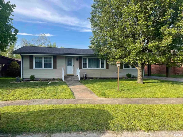 2034 Hamilton St, Murphysboro, IL 62966