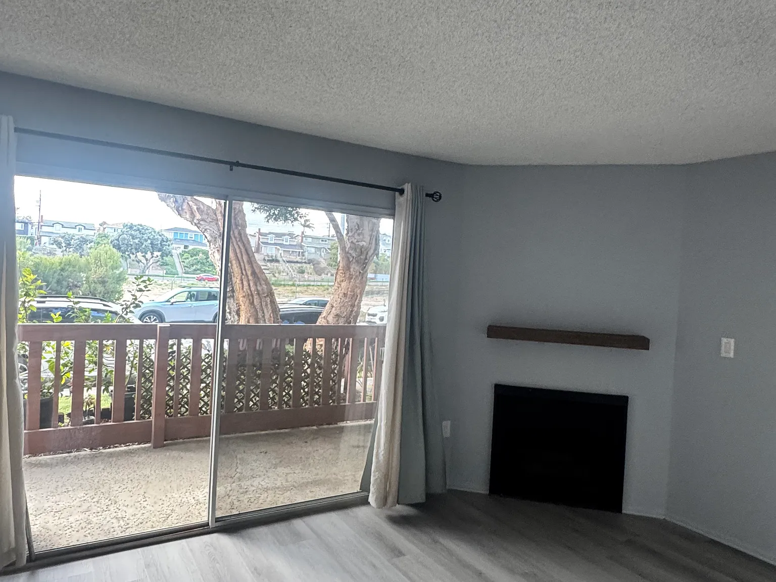 1224 Agate St — Photo 4